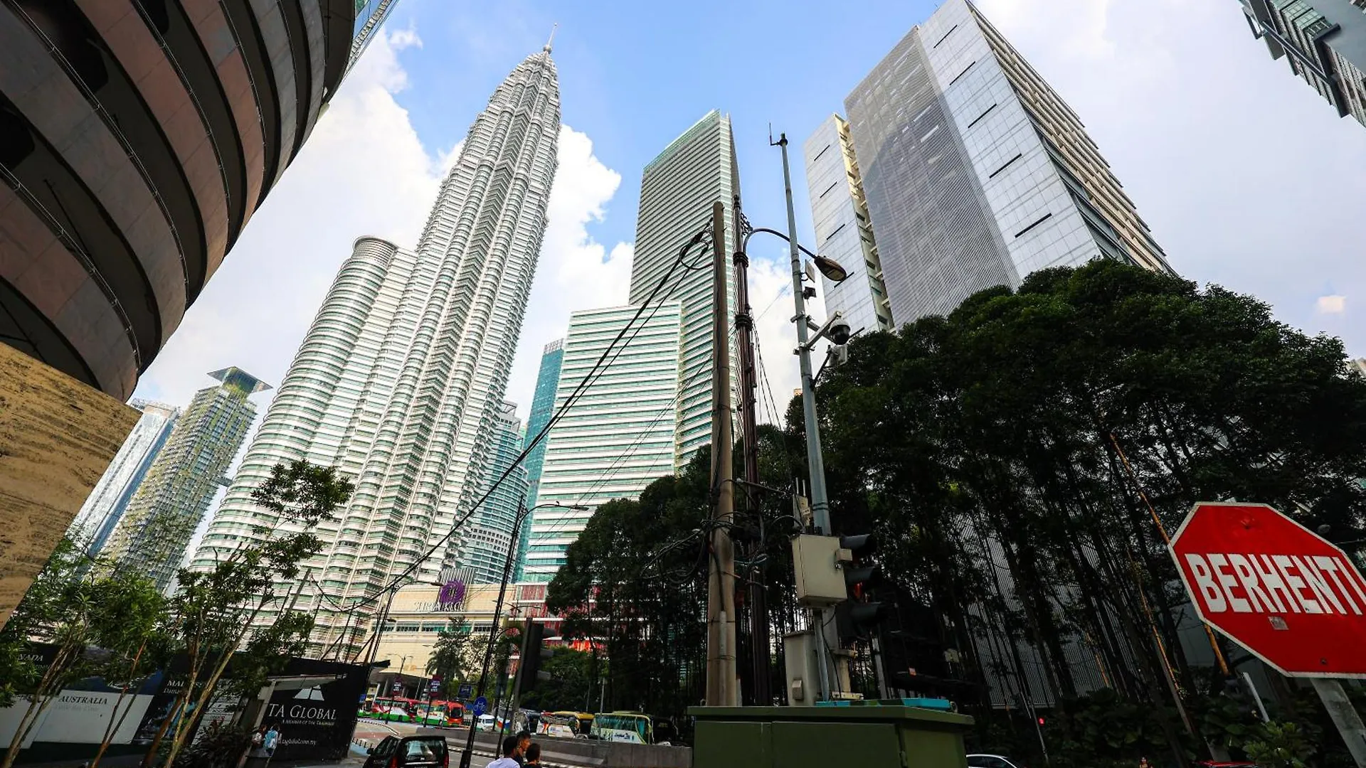 Sky Suites Klcc By Calm Sojourn Kuala Lumpur 0*,