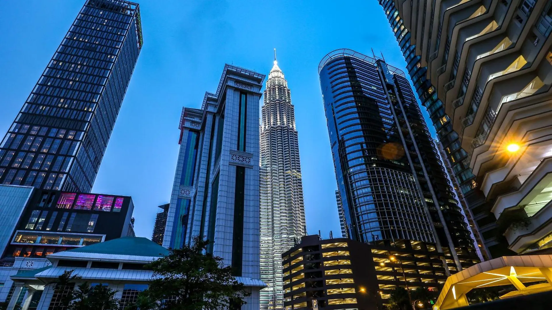 Sky Suites Klcc By Calm Sojourn Kuala Lumpur
